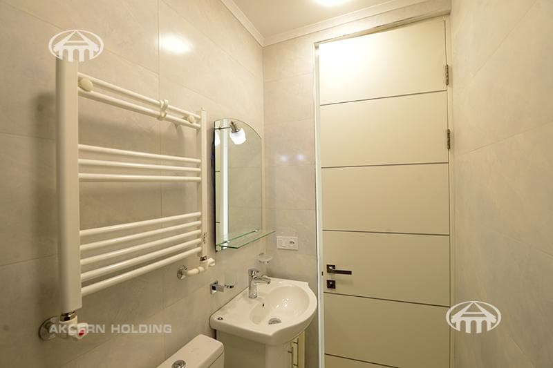 Квартира · 4 комн. · 107 м² · Арабкир