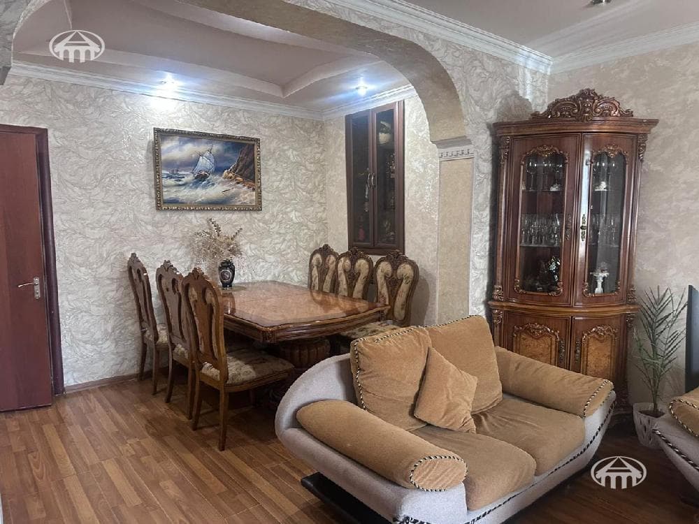 Սեփական տուն · 3 սեն. · 118 մ² · Էրեբունի
