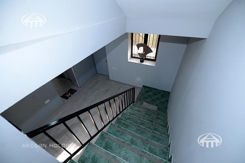 Особняк · 6 комн. · 480 м² · Аджапняк