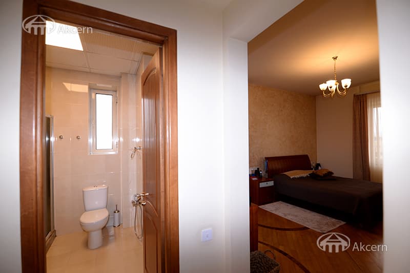 Apartment · 4 rooms · 164 m² · Kentron