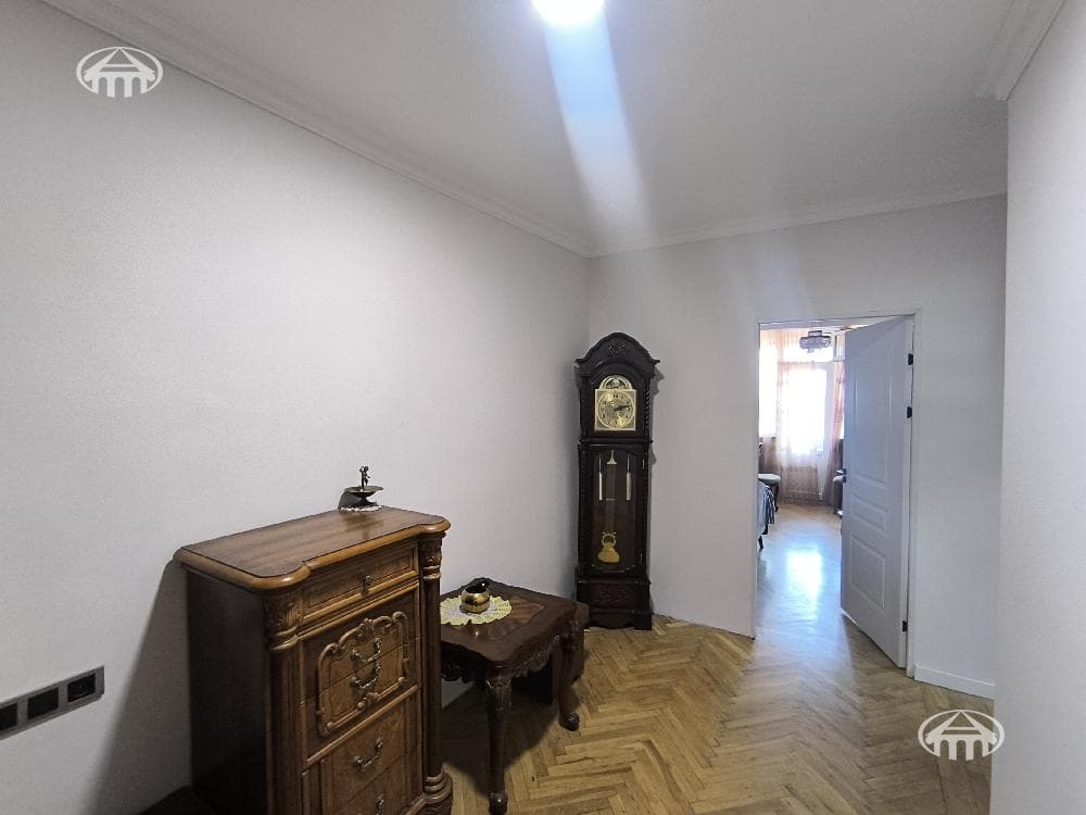 Квартира · 3 комн. · 86 м² · Арабкир