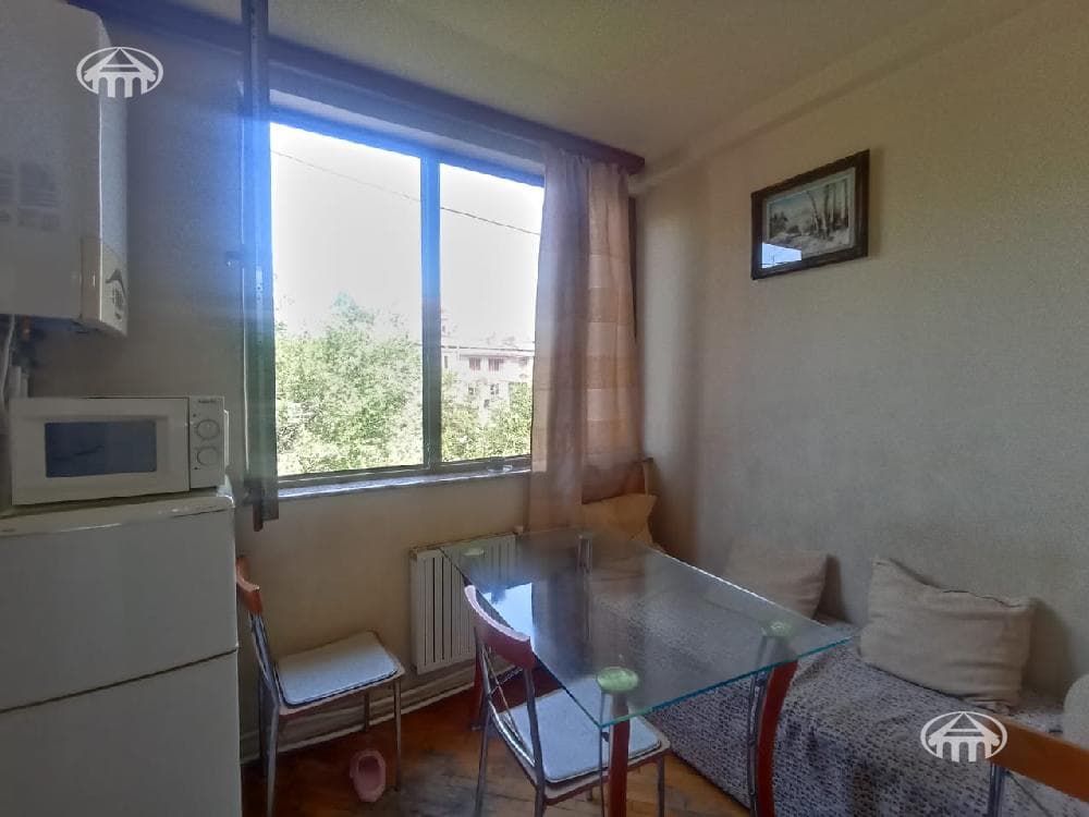 Квартира · 4 комн. · 86 м² · Арабкир