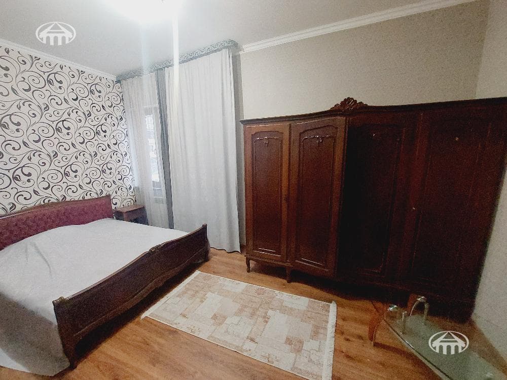 Բնակարան · 4 սեն. · 115 մ² · Կենտրոն