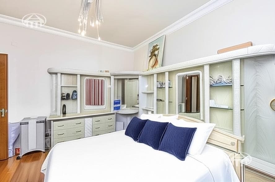 Apartment · 4 rooms · 127 m² · Kentron
