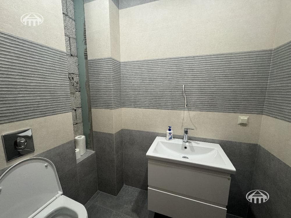 Townhouse · 4 rooms · 292 m² · Arabkir