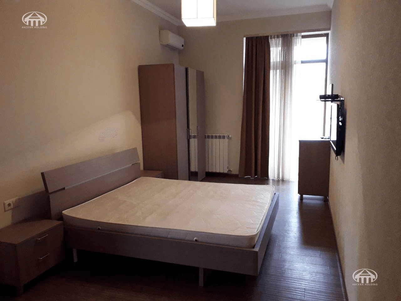 Квартира · 4 комн. · 150 м² · Кентрон