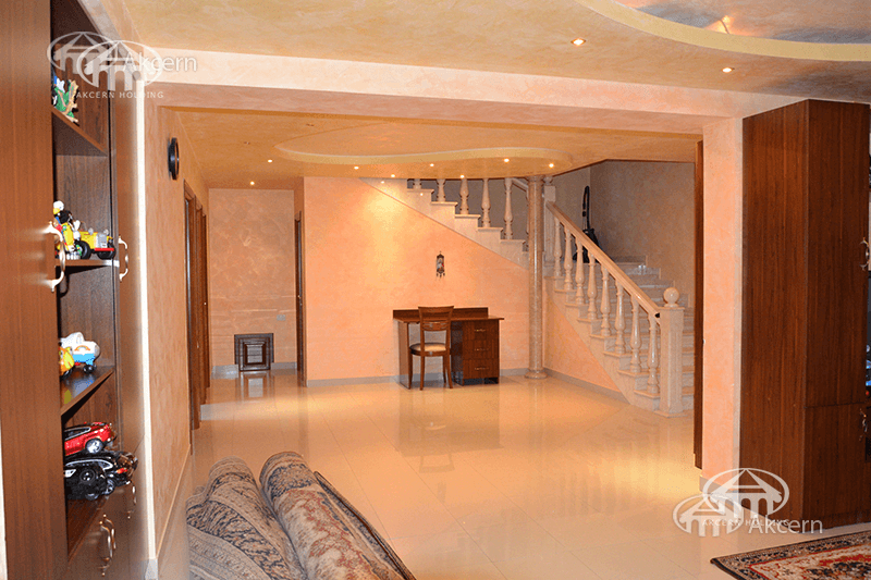 Mansion · 5 rooms · 379 m² · Arabkir