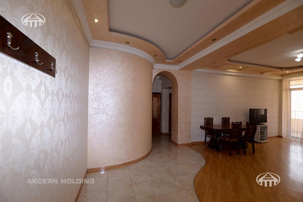 Квартира · 3 комн. · 120 м² · Кентрон