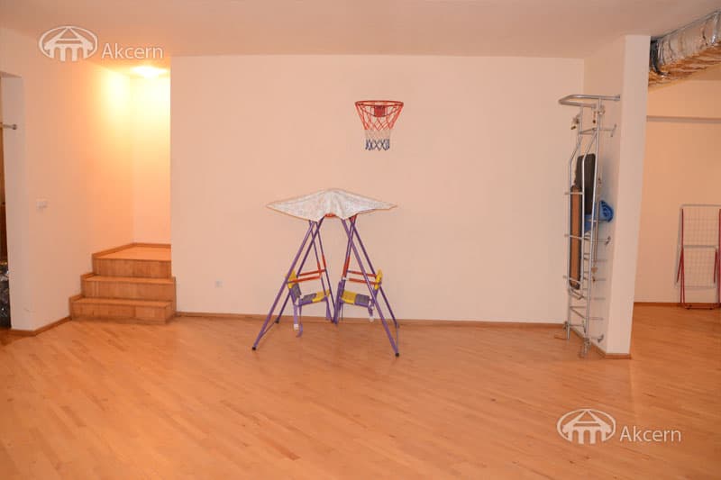 Առանձնատուն · 5 սեն. · 406 մ² · Վահագնի