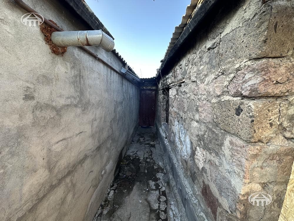 Առանձնատուն · 2 սեն. · 37 մ² · Քանաքեռ-Զեյթուն