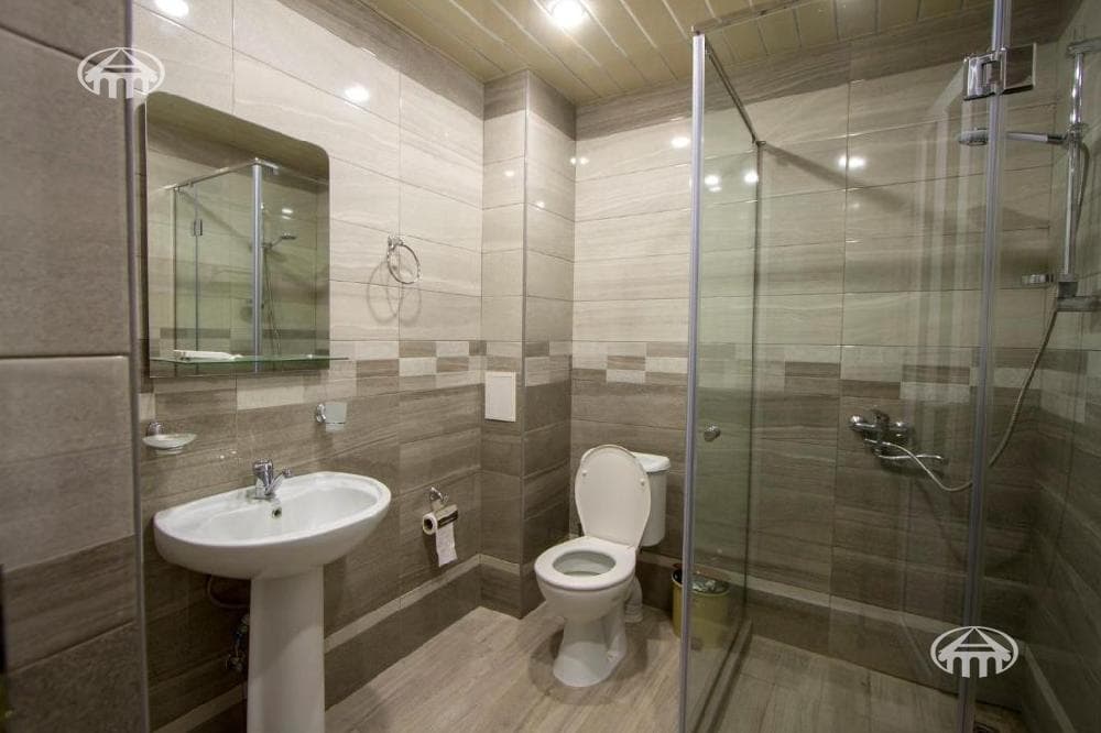 Hotel · 6,100 m² · Djermuk
