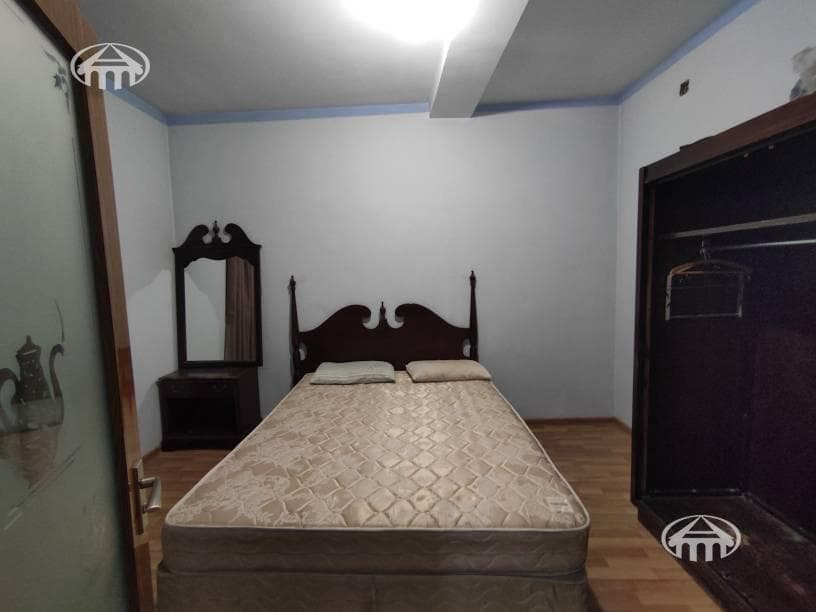 Գրասենյակ · 285 մ² · Կենտրոն