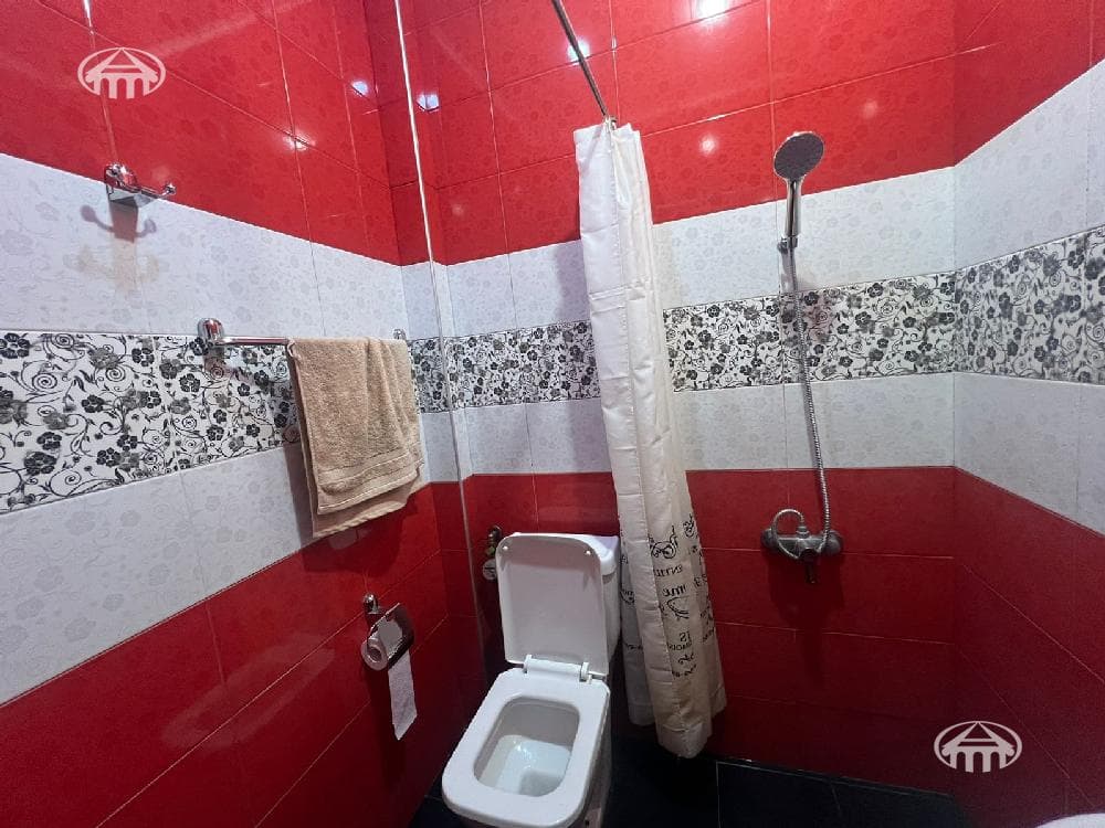 Отель · 9 комн. · 172 м² · Кентрон