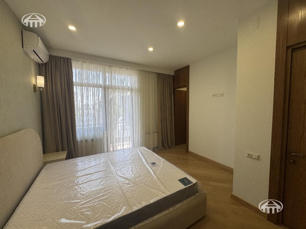Townhouse · 4 rooms · 292 m² · Arabkir