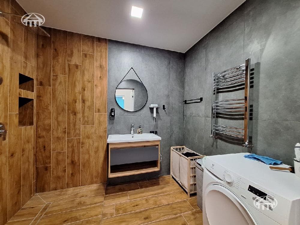 Особняк · 5 комн. · 380 м² · Ариндж