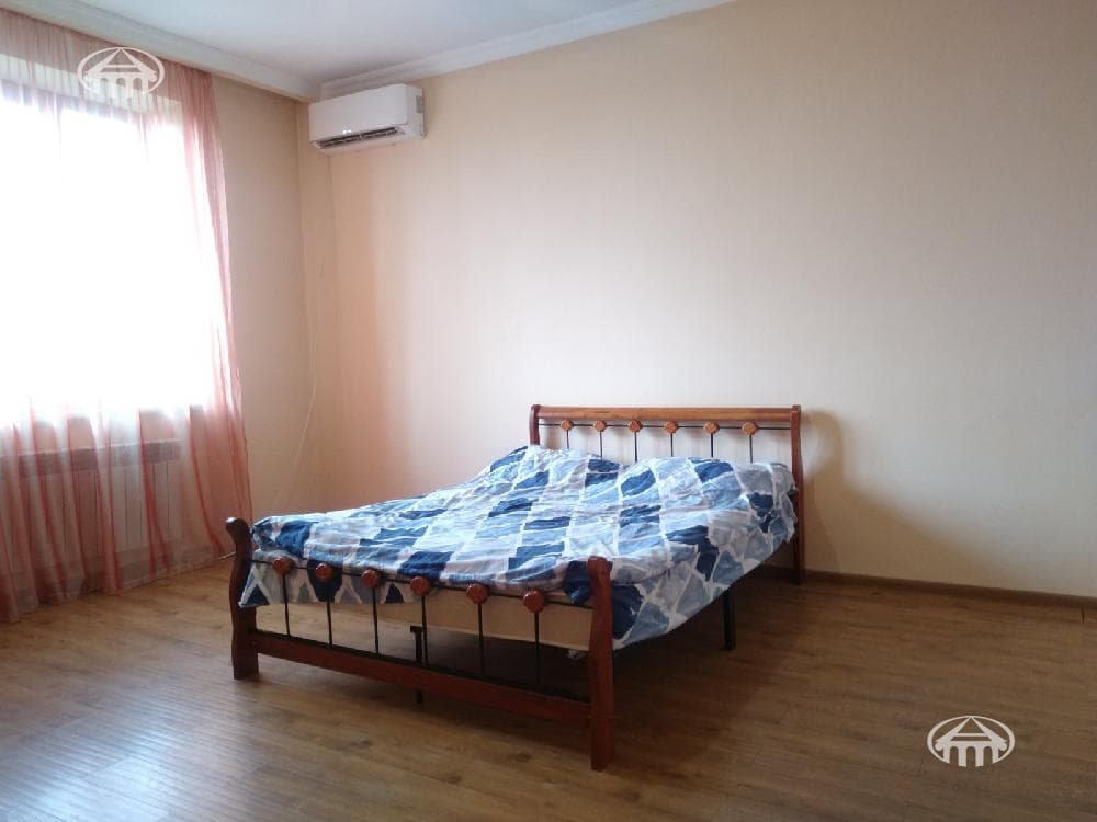 Mansion · 5 rooms · 243 m² · Ajapnyak