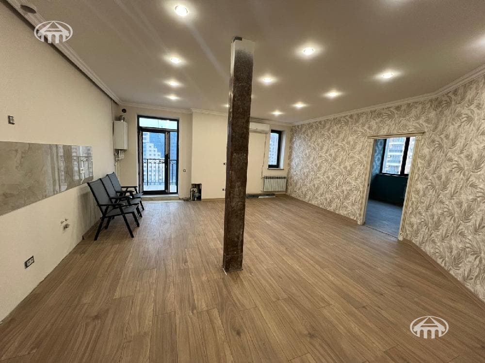 Apartment · 3 rooms · 98 m² · Kentron