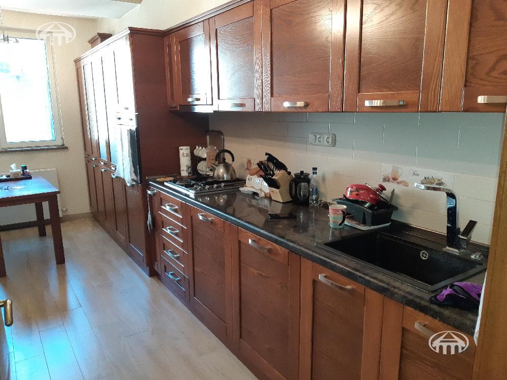 Квартира · 4 комн. · 135 м² · Кентрон