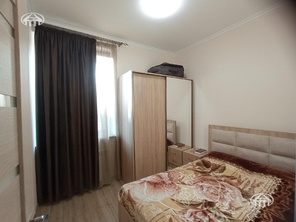 Квартира · 2 комн. · 42 м² · Зовуни