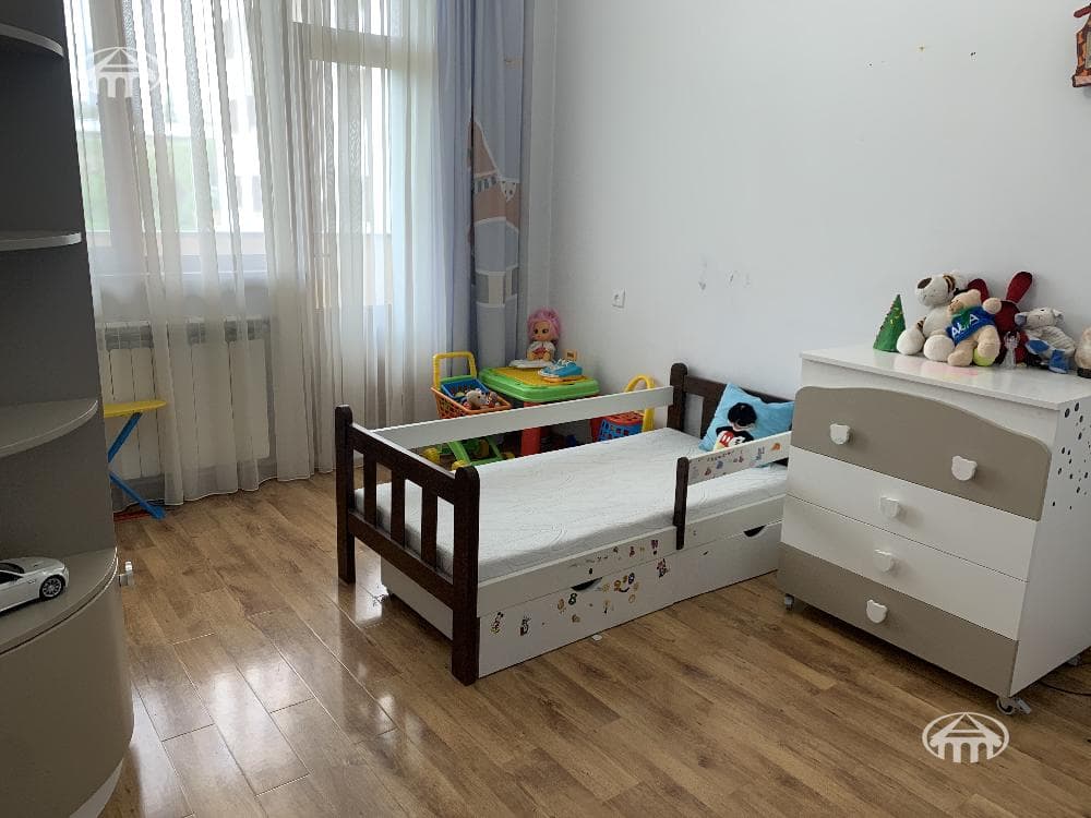 Բնակարան · 4 սեն. · 121 մ² · Քանաքեռ-Զեյթուն