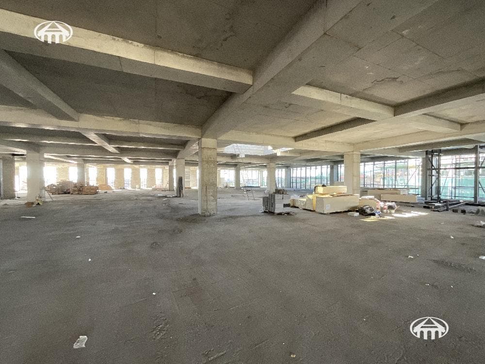 Office · 1,800 m² · Kentron