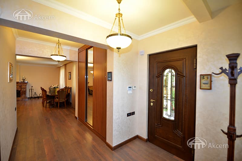 Mansion · 4 rooms · 200 m² · Dzoraghbyur