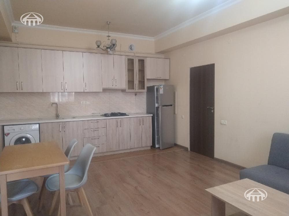 Квартира · 3 комн. · 64 м² · Кентрон