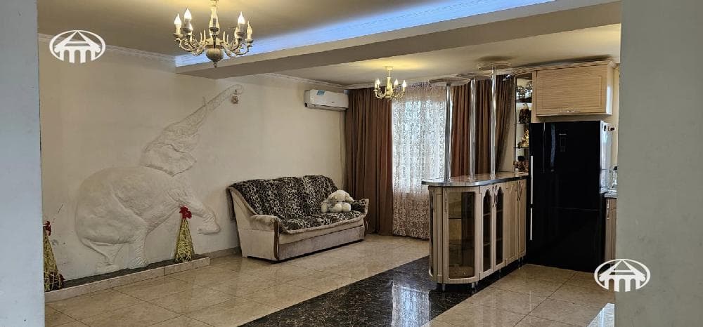 Особняк · 4 комн. · 208 м² · Шенгавит