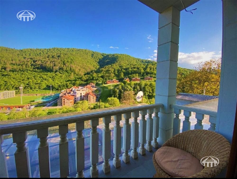 Hotel · 484 m² · Dilijan