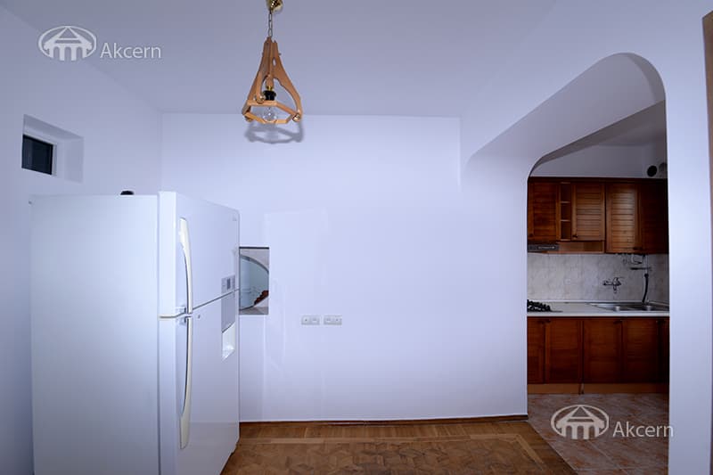Office · 79 m² · Kentron
