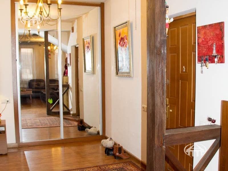 Квартира · 5 комн. · 178 м² · Шенгавит