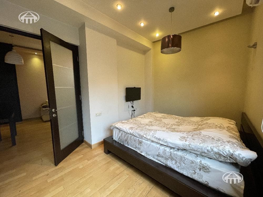 Квартира · 2 комн. · 57 м² · Кентрон