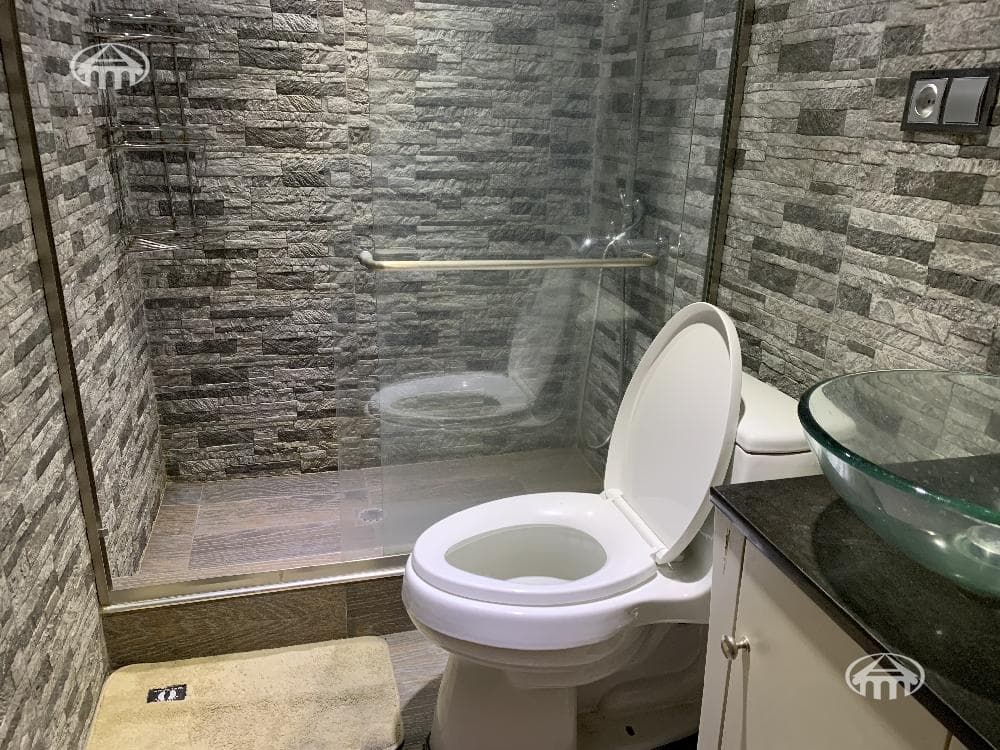 Apartment · 3 rooms · 108 m² · Kentron