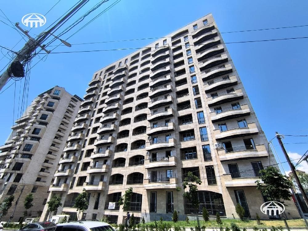 Apartment · 3 rooms · 77 m² · Kanaker-Zeytun