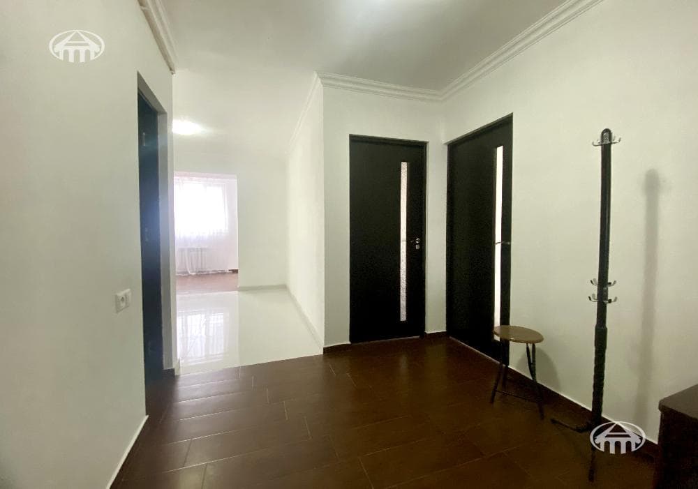 Apartment · 2 rooms · 72 m² · Kentron