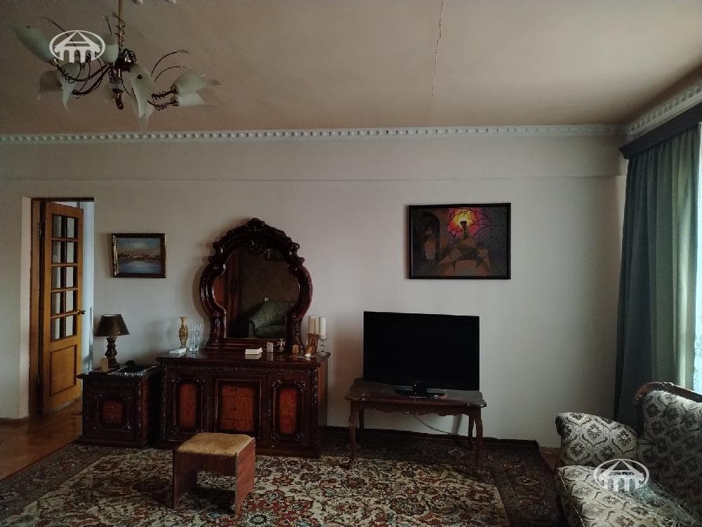 Особняк · 9 комн. · 272 м² · Эребуни