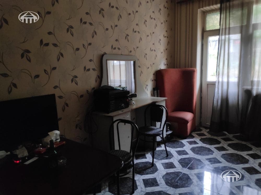 Hotel · 745 m² · Erebuni