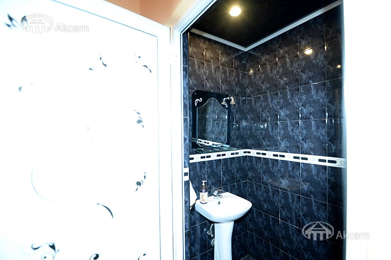 Квартира · 3 комн. · 127 м² · Кентрон