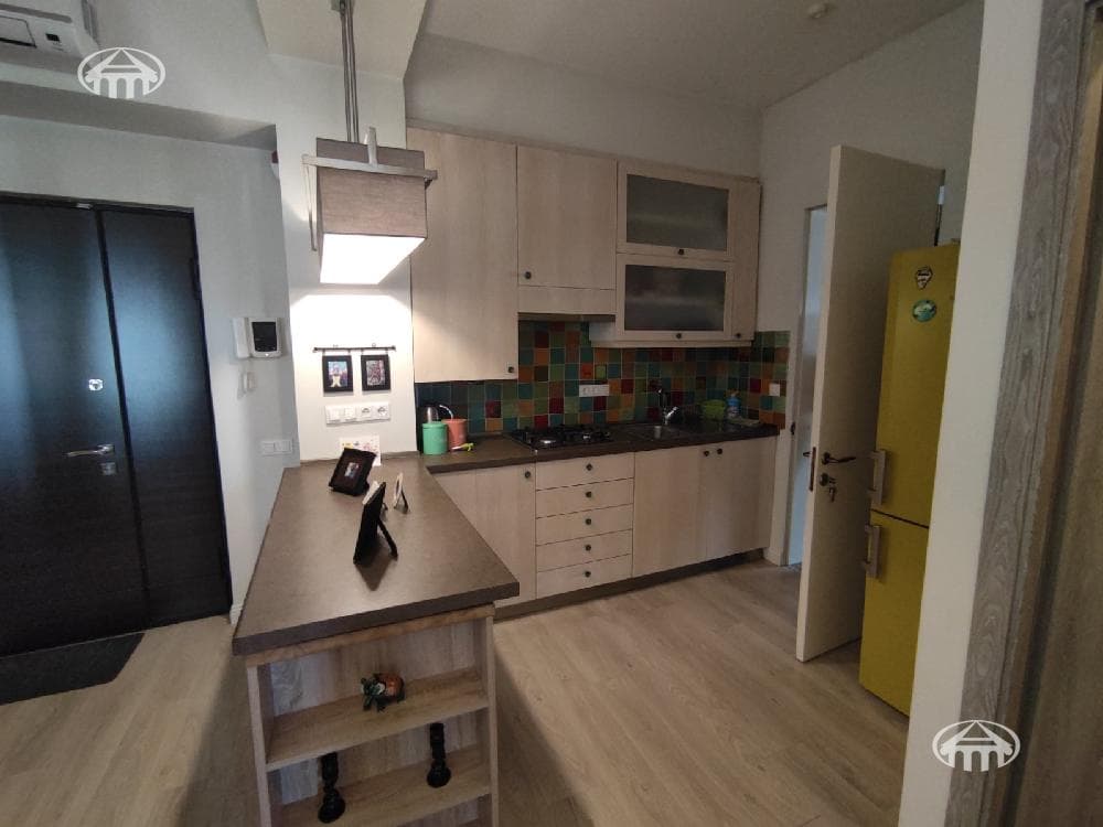 Квартира · 1 комн. · 42 м² · Кентрон