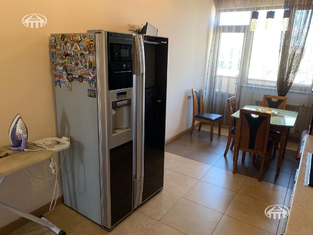 Apartment · 3 rooms · 97 m² · Kentron