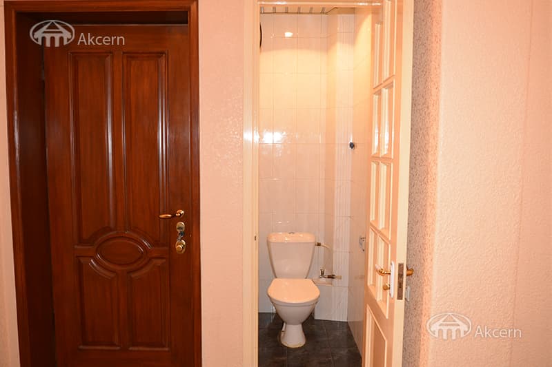 Квартира · 5 комн. · 200 м² · Кентрон