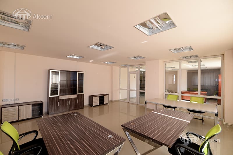 Office · 83 m² · Kentron — photo 11 / 19