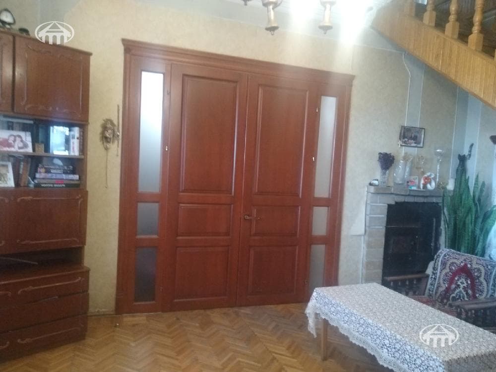 Дом · 5 комн. · 300 м² · Эребуни