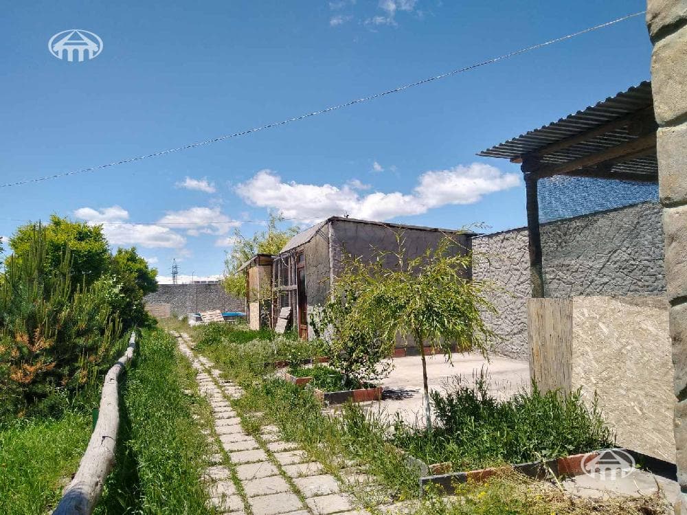 Այլ · 130 մ² · Արզնի
