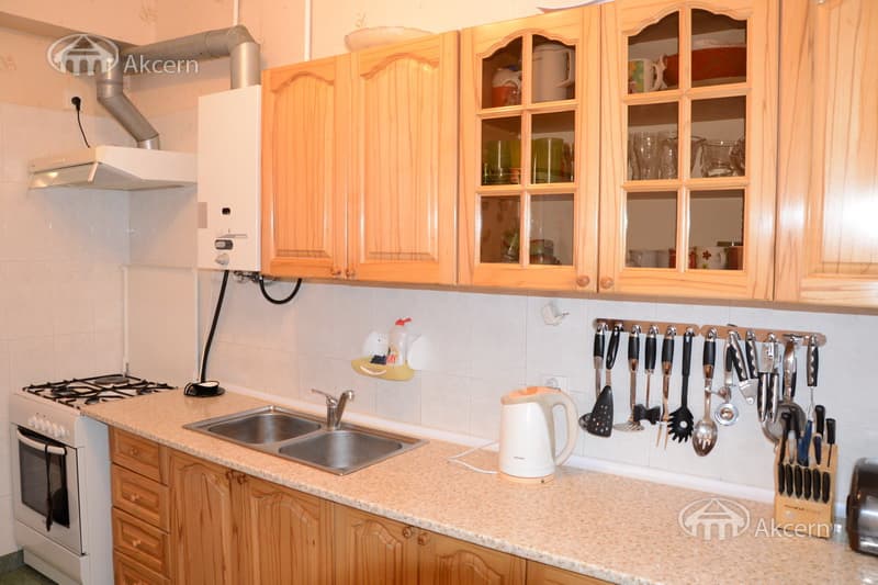 House · 6 rooms · 250 m² · Arabkir