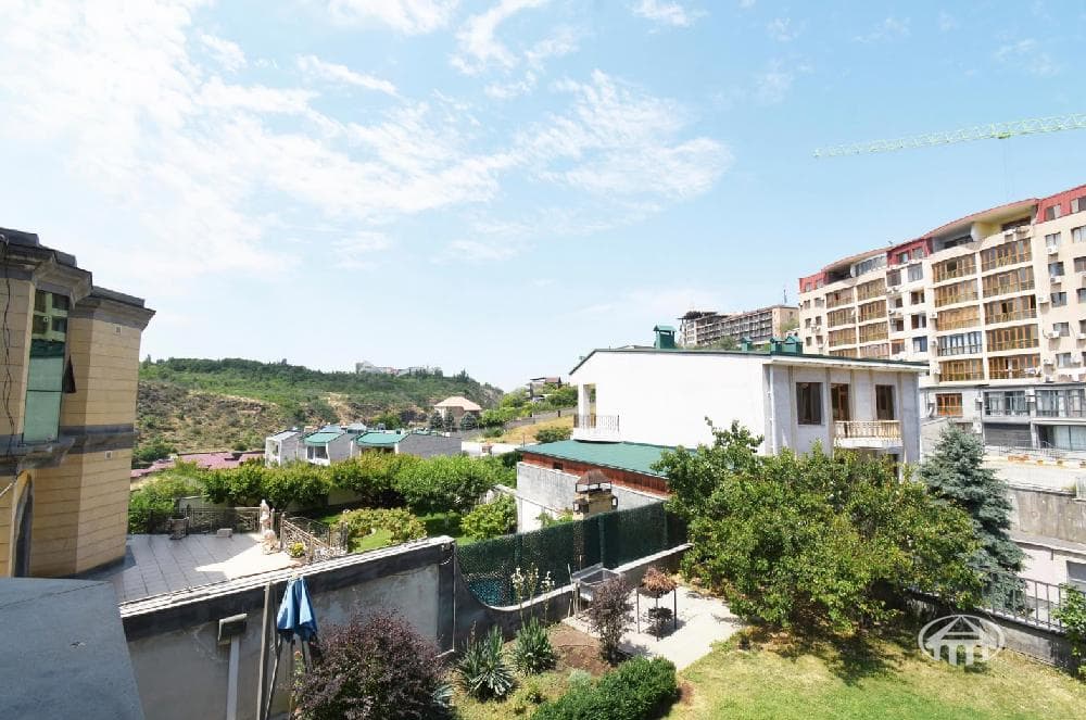 Mansion · 5 rooms · 322 m² · Arabkir