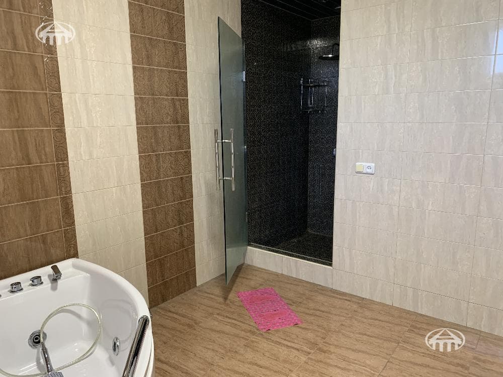Mansion · 4 rooms · 328 m² · Malatia-Sebastia