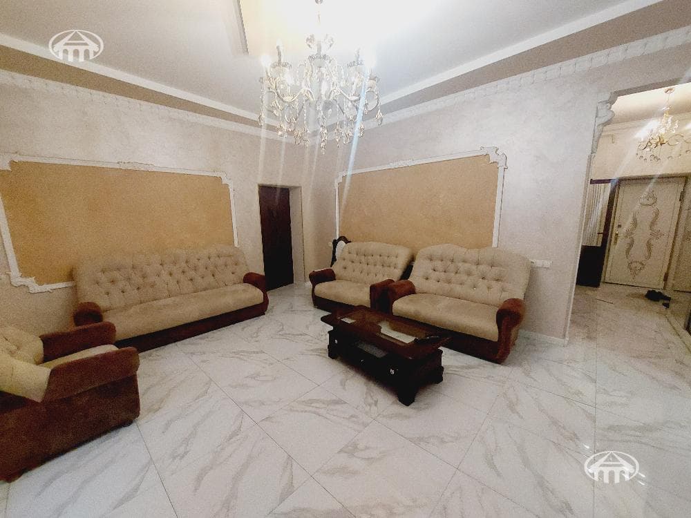 Բնակարան · 4 սեն. · 115 մ² · Կենտրոն