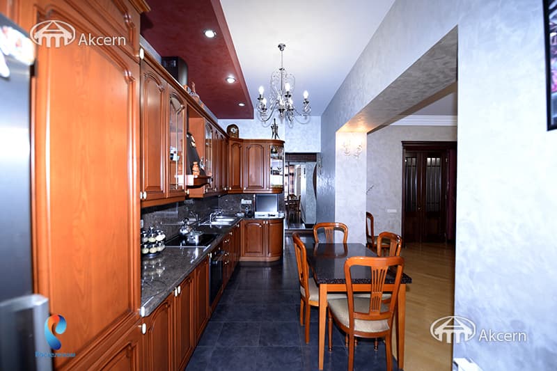 Квартира · 3 комн. · 134 м² · Кентрон