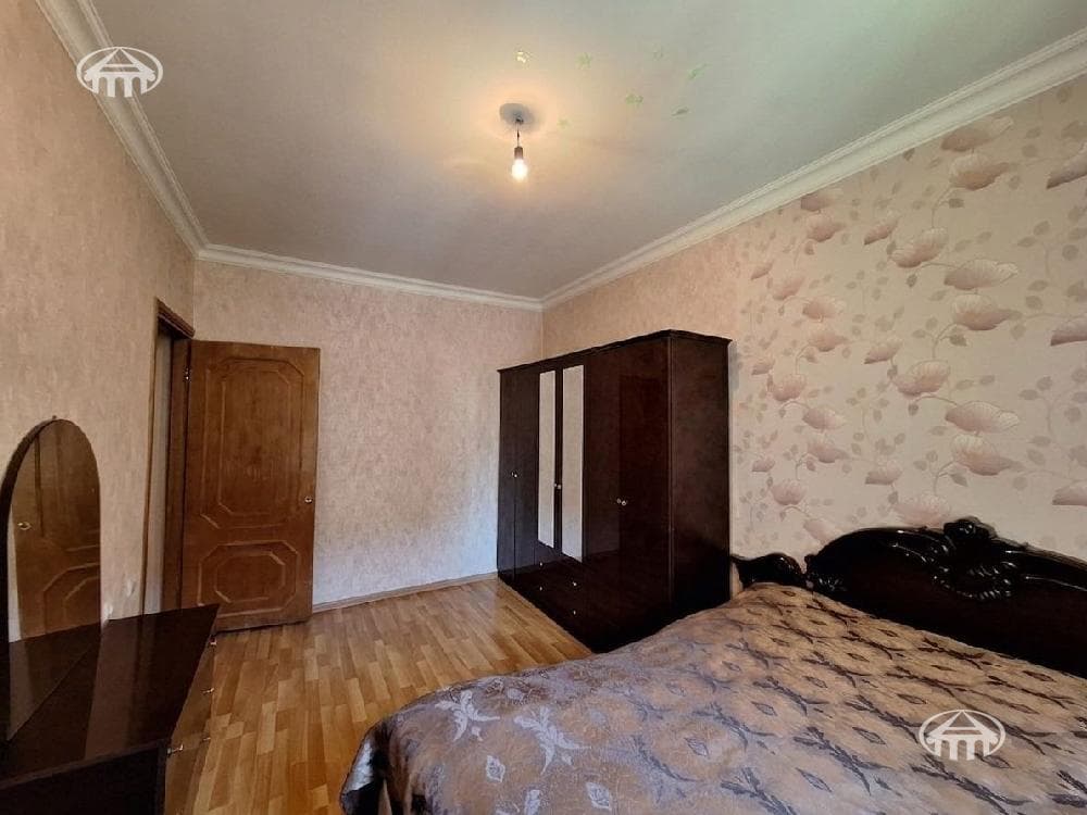 Квартира · 4 комн. · 91 м² · Давташен